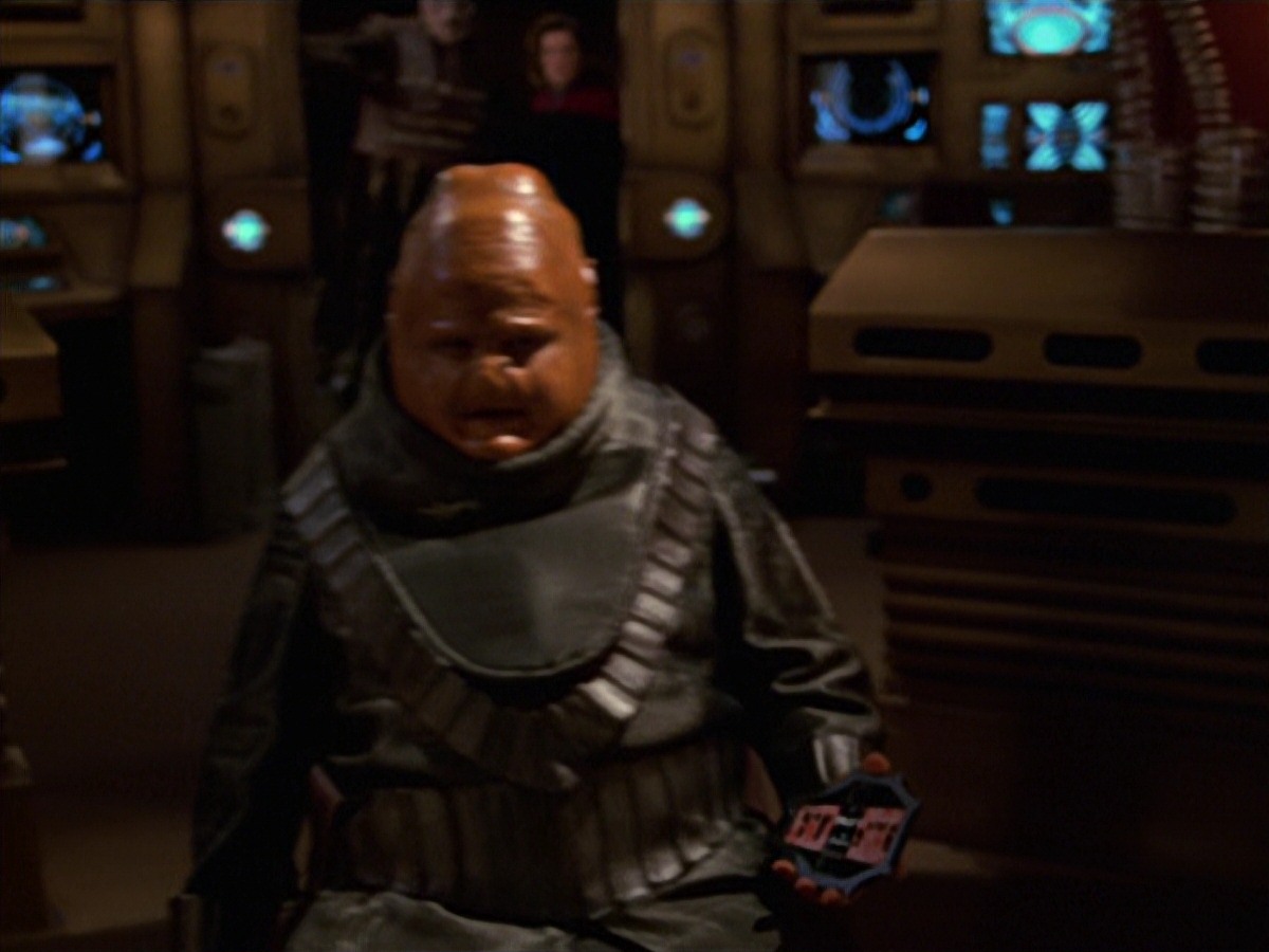 extant_StarTrek_VOY_7x24-RenaissanceMan_3174.jpg