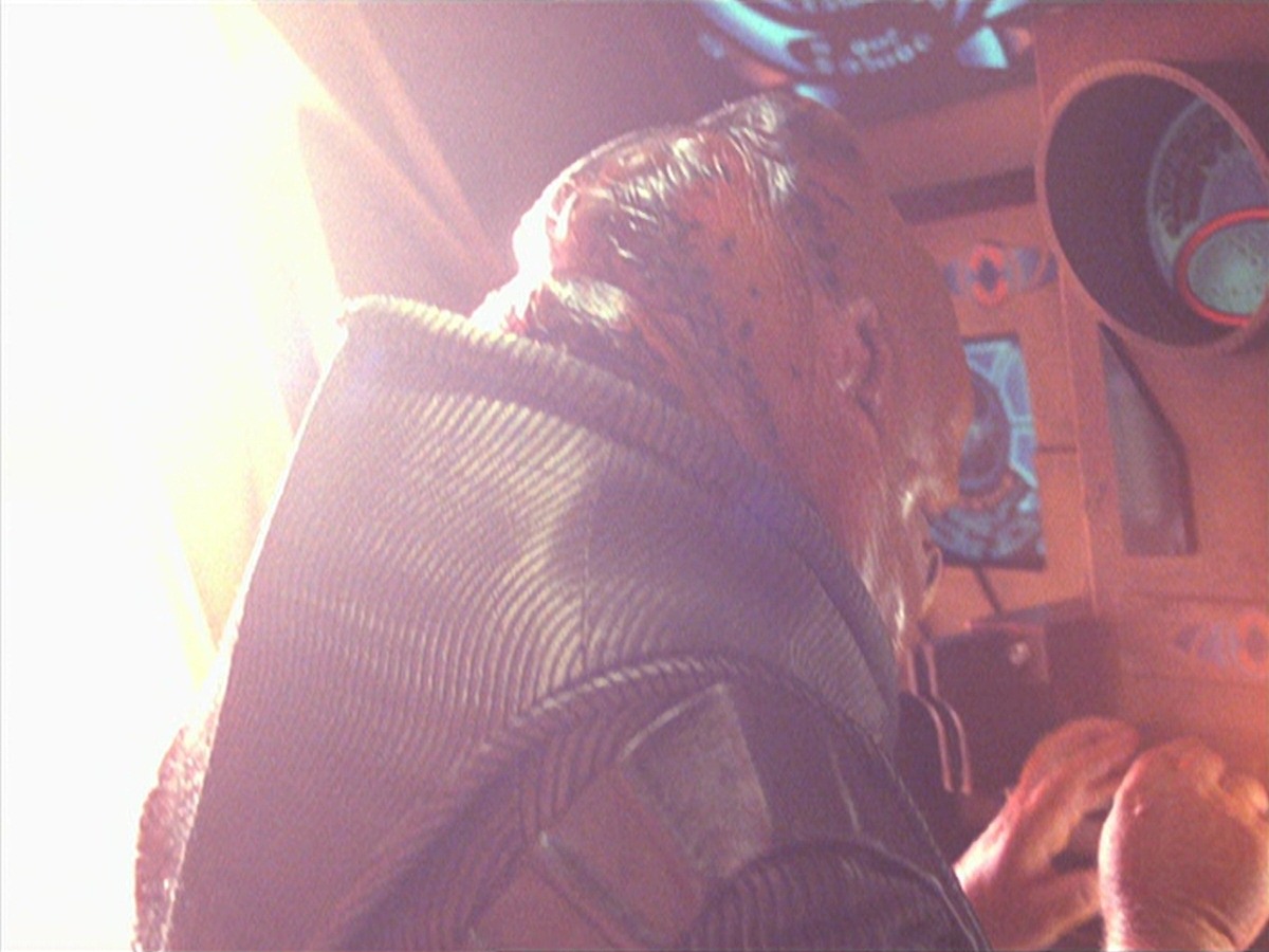 extant_StarTrek_VOY_7x24-RenaissanceMan_3199.jpg
