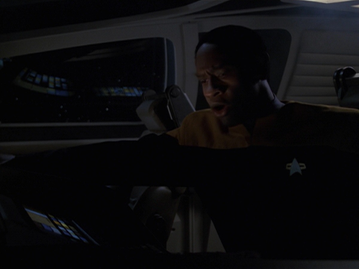 extant_StarTrek_VOY_7x24-RenaissanceMan_3222.jpg