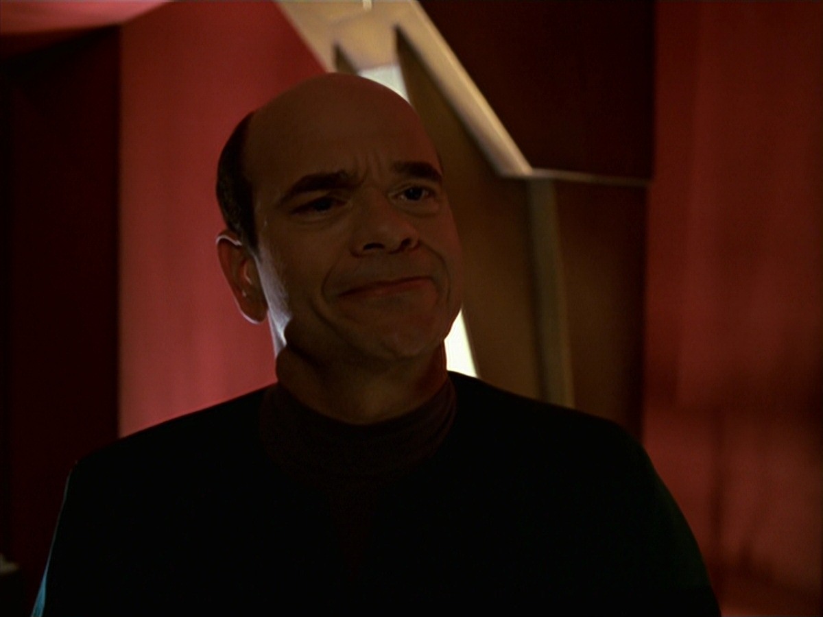 extant_StarTrek_VOY_7x24-RenaissanceMan_3268.jpg