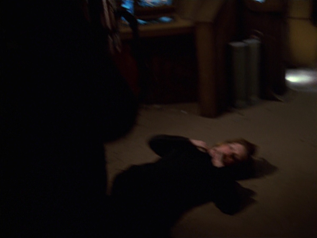 extant_StarTrek_VOY_7x24-RenaissanceMan_3272.jpg