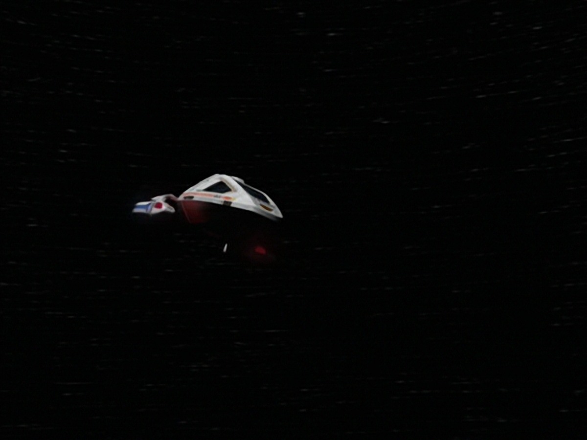 extant_StarTrek_VOY_7x24-RenaissanceMan_3288.jpg