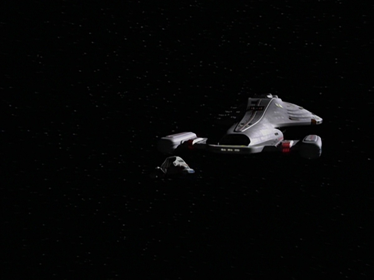 extant_StarTrek_VOY_7x24-RenaissanceMan_3292.jpg