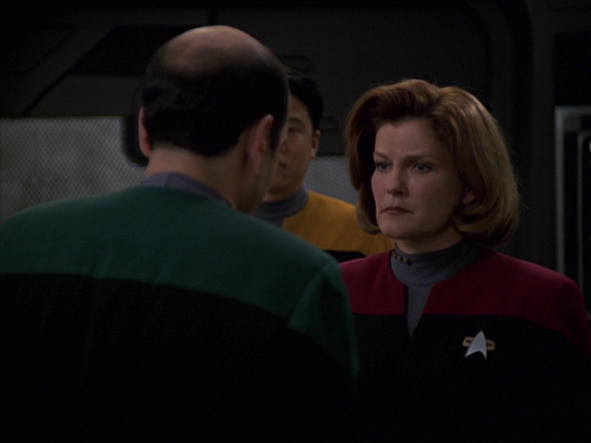 extant_StarTrek_VOY_7x24-RenaissanceMan_3351.jpg