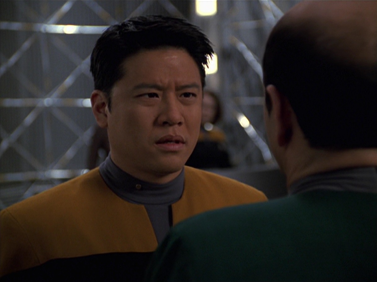 extant_StarTrek_VOY_7x24-RenaissanceMan_3403.jpg