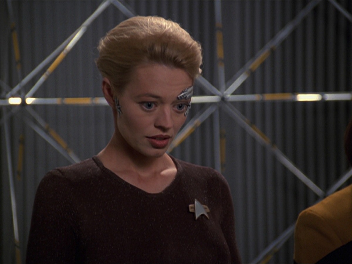extant_StarTrek_VOY_7x24-RenaissanceMan_3435.jpg