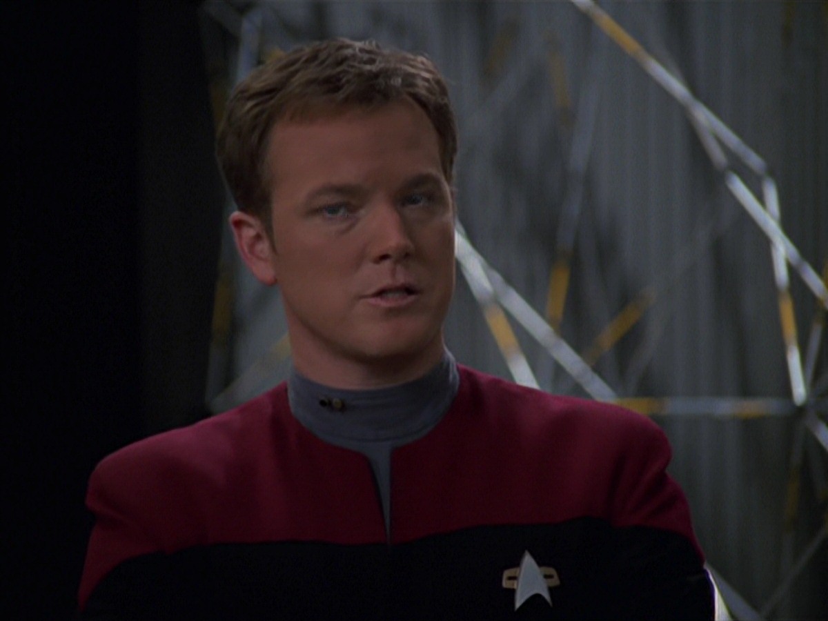extant_StarTrek_VOY_7x24-RenaissanceMan_3488.jpg