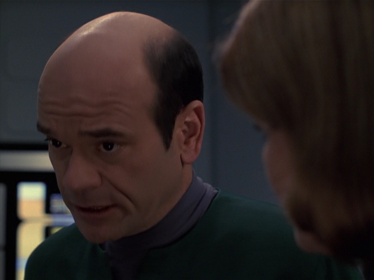 extant_StarTrek_VOY_7x24-RenaissanceMan_3594.jpg