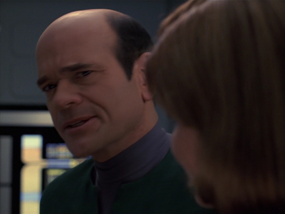 extant_StarTrek_VOY_7x24-RenaissanceMan_3619.jpg