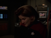 Filename=extant_StarTrek_VOY_7x24-RenaissanceMan_0127.jpg
Filesize=97KiB
Dimensions=1200x900
Date added=Jan 16, 2020 extant_StarTrek_VOY_7x24-RenaissanceMan_0127.jpg