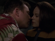 Filename=extant_StarTrek_VOY_7x24-RenaissanceMan_0412.jpg
Filesize=118KiB
Dimensions=1200x900
Date added=Jan 16, 2020 extant_StarTrek_VOY_7x24-RenaissanceMan_0412.jpg