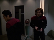 Filename=extant_StarTrek_VOY_7x24-RenaissanceMan_0529.jpg
Filesize=110KiB
Dimensions=1200x900
Date added=Jan 16, 2020 extant_StarTrek_VOY_7x24-RenaissanceMan_0529.jpg