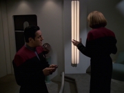 Filename=extant_StarTrek_VOY_7x24-RenaissanceMan_0570.jpg
Filesize=115KiB
Dimensions=1200x900
Date added=Jan 16, 2020 extant_StarTrek_VOY_7x24-RenaissanceMan_0570.jpg