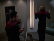 Filename=extant_StarTrek_VOY_7x24-RenaissanceMan_0573.jpg
Filesize=124KiB
Dimensions=1200x900
Date added=Jan 16, 2020 extant_StarTrek_VOY_7x24-RenaissanceMan_0573.jpg