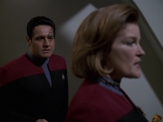Filename=extant_StarTrek_VOY_7x24-RenaissanceMan_0613.jpg
Filesize=113KiB
Dimensions=1200x900
Date added=Jan 16, 2020 extant_StarTrek_VOY_7x24-RenaissanceMan_0613.jpg