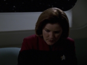 Filename=extant_StarTrek_VOY_7x24-RenaissanceMan_0626.jpg
Filesize=98KiB
Dimensions=1200x900
Date added=Jan 16, 2020 extant_StarTrek_VOY_7x24-RenaissanceMan_0626.jpg