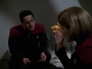 Filename=extant_StarTrek_VOY_7x24-RenaissanceMan_0639.jpg
Filesize=119KiB
Dimensions=1200x900
Date added=Jan 16, 2020 extant_StarTrek_VOY_7x24-RenaissanceMan_0639.jpg