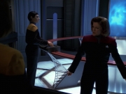 Filename=extant_StarTrek_VOY_7x24-RenaissanceMan_0672.jpg
Filesize=141KiB
Dimensions=1200x900
Date added=Jan 16, 2020 extant_StarTrek_VOY_7x24-RenaissanceMan_0672.jpg
