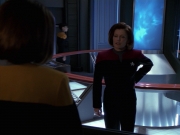 extant_StarTrek_VOY_7x24-RenaissanceMan_0704.jpg