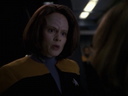 extant_StarTrek_VOY_7x24-RenaissanceMan_0711.jpg