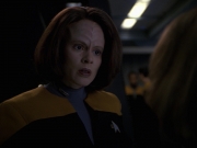 extant_StarTrek_VOY_7x24-RenaissanceMan_0712.jpg