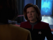 extant_StarTrek_VOY_7x24-RenaissanceMan_0718.jpg