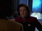 extant_StarTrek_VOY_7x24-RenaissanceMan_0725.jpg