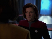 extant_StarTrek_VOY_7x24-RenaissanceMan_0730.jpg