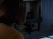 extant_StarTrek_VOY_7x24-RenaissanceMan_0736.jpg