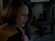 extant_StarTrek_VOY_7x24-RenaissanceMan_0737.jpg