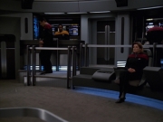 extant_StarTrek_VOY_7x24-RenaissanceMan_0759.jpg