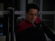 extant_StarTrek_VOY_7x24-RenaissanceMan_0785.jpg