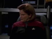 extant_StarTrek_VOY_7x24-RenaissanceMan_0794.jpg