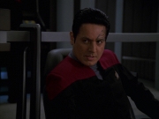 extant_StarTrek_VOY_7x24-RenaissanceMan_0796.jpg
