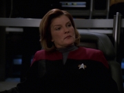 extant_StarTrek_VOY_7x24-RenaissanceMan_0799.jpg