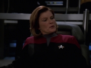 extant_StarTrek_VOY_7x24-RenaissanceMan_0800.jpg