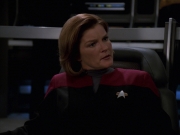 extant_StarTrek_VOY_7x24-RenaissanceMan_0802.jpg