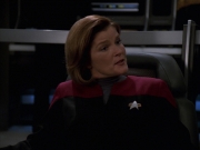 extant_StarTrek_VOY_7x24-RenaissanceMan_0803.jpg