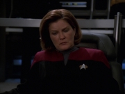 extant_StarTrek_VOY_7x24-RenaissanceMan_0808.jpg