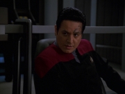 extant_StarTrek_VOY_7x24-RenaissanceMan_0812.jpg