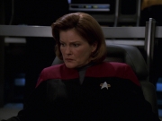 extant_StarTrek_VOY_7x24-RenaissanceMan_0813.jpg