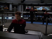 extant_StarTrek_VOY_7x24-RenaissanceMan_0823.jpg