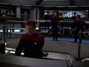 extant_StarTrek_VOY_7x24-RenaissanceMan_0824.jpg