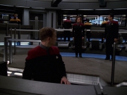 extant_StarTrek_VOY_7x24-RenaissanceMan_0826.jpg