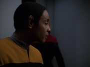 extant_StarTrek_VOY_7x24-RenaissanceMan_0840.jpg