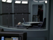 extant_StarTrek_VOY_7x24-RenaissanceMan_0849.jpg