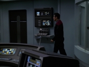 extant_StarTrek_VOY_7x24-RenaissanceMan_0855.jpg