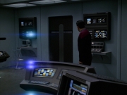 extant_StarTrek_VOY_7x24-RenaissanceMan_0863.jpg