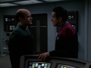 extant_StarTrek_VOY_7x24-RenaissanceMan_0878.jpg