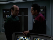 extant_StarTrek_VOY_7x24-RenaissanceMan_0884.jpg